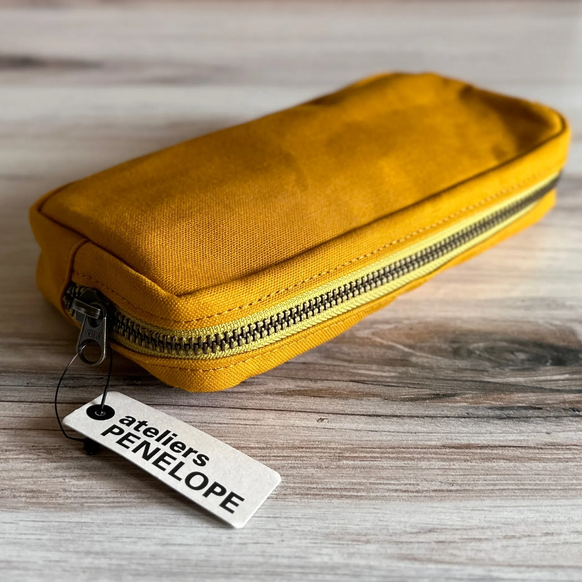 [AP] Handy Pouch