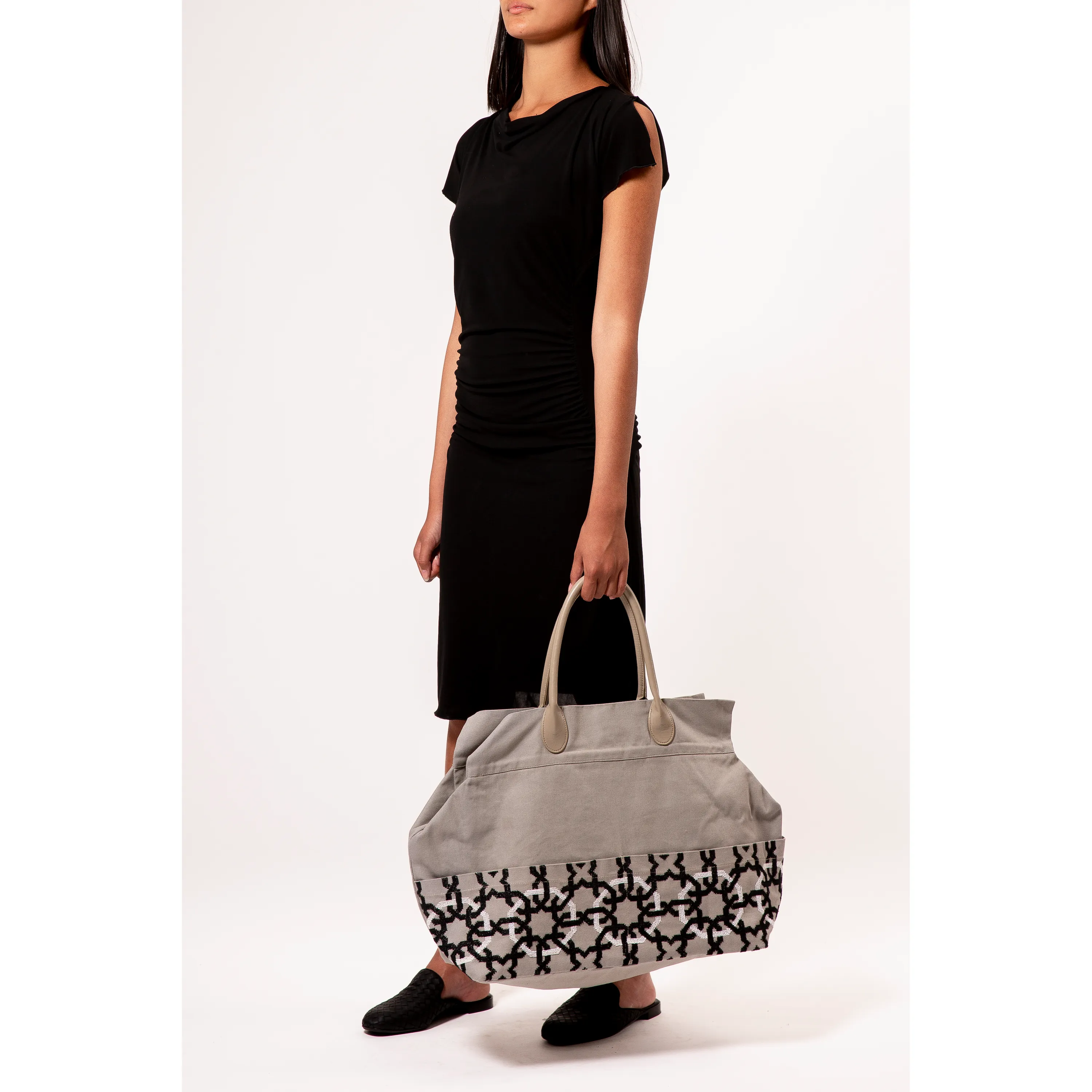BEIGE LINEN PANAMA WEEKENDER BAG PUTRAJAYA