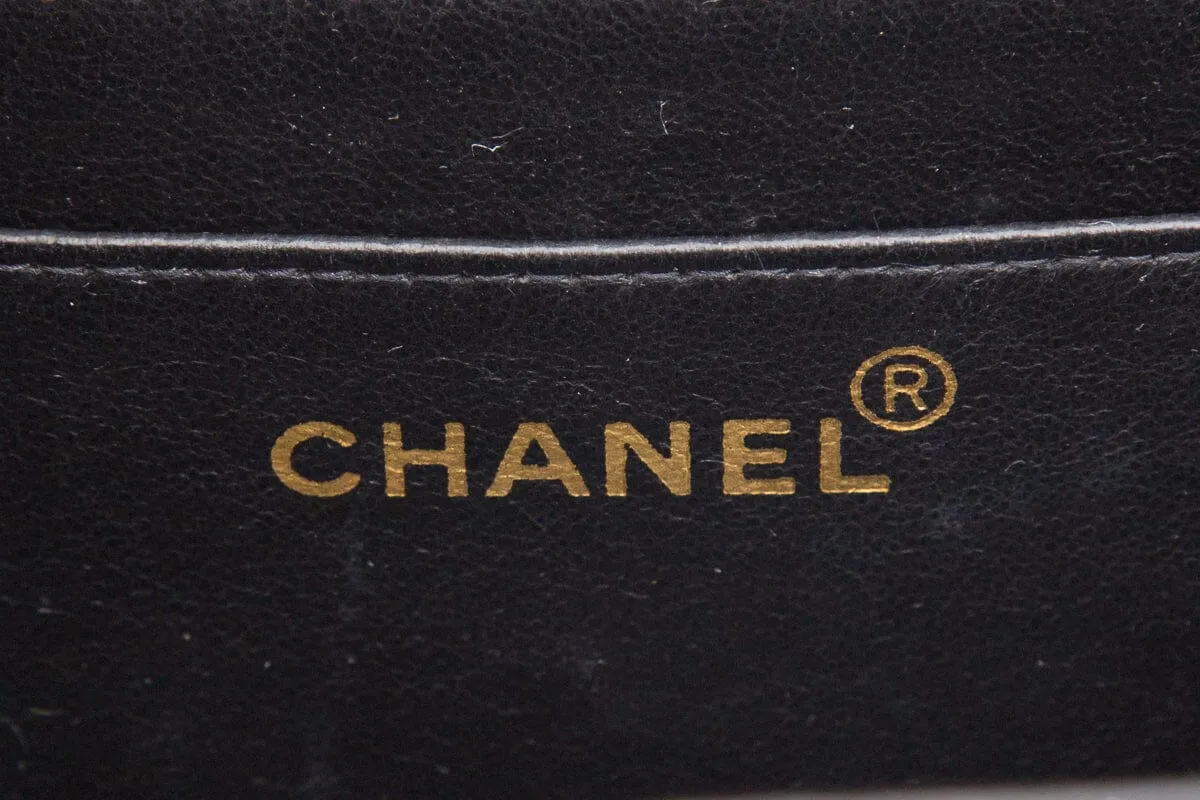 Chanel Vintage 1991 Black Quilted Lambskin Flap Crossbody Handbag with Gold Hardware