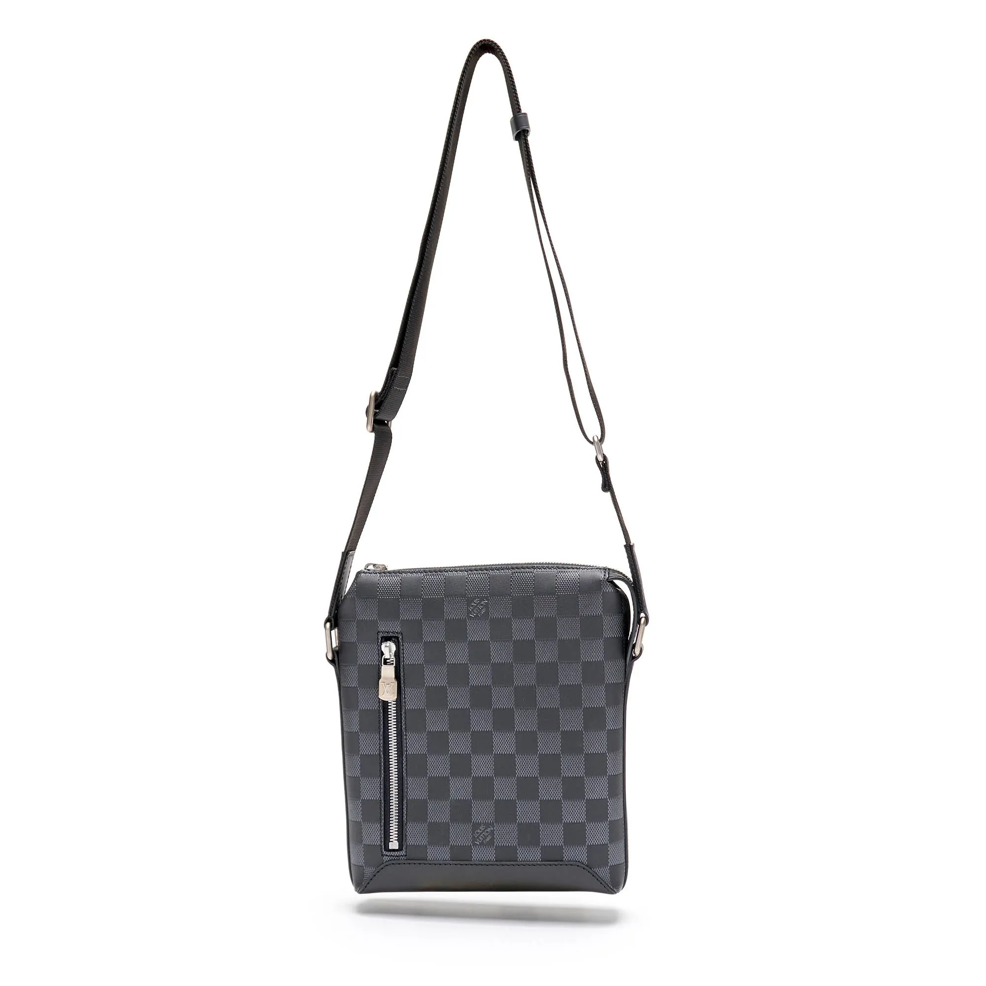 LOUIS VUITTON Damier Infini Discovery Messenger BB in Onyx.