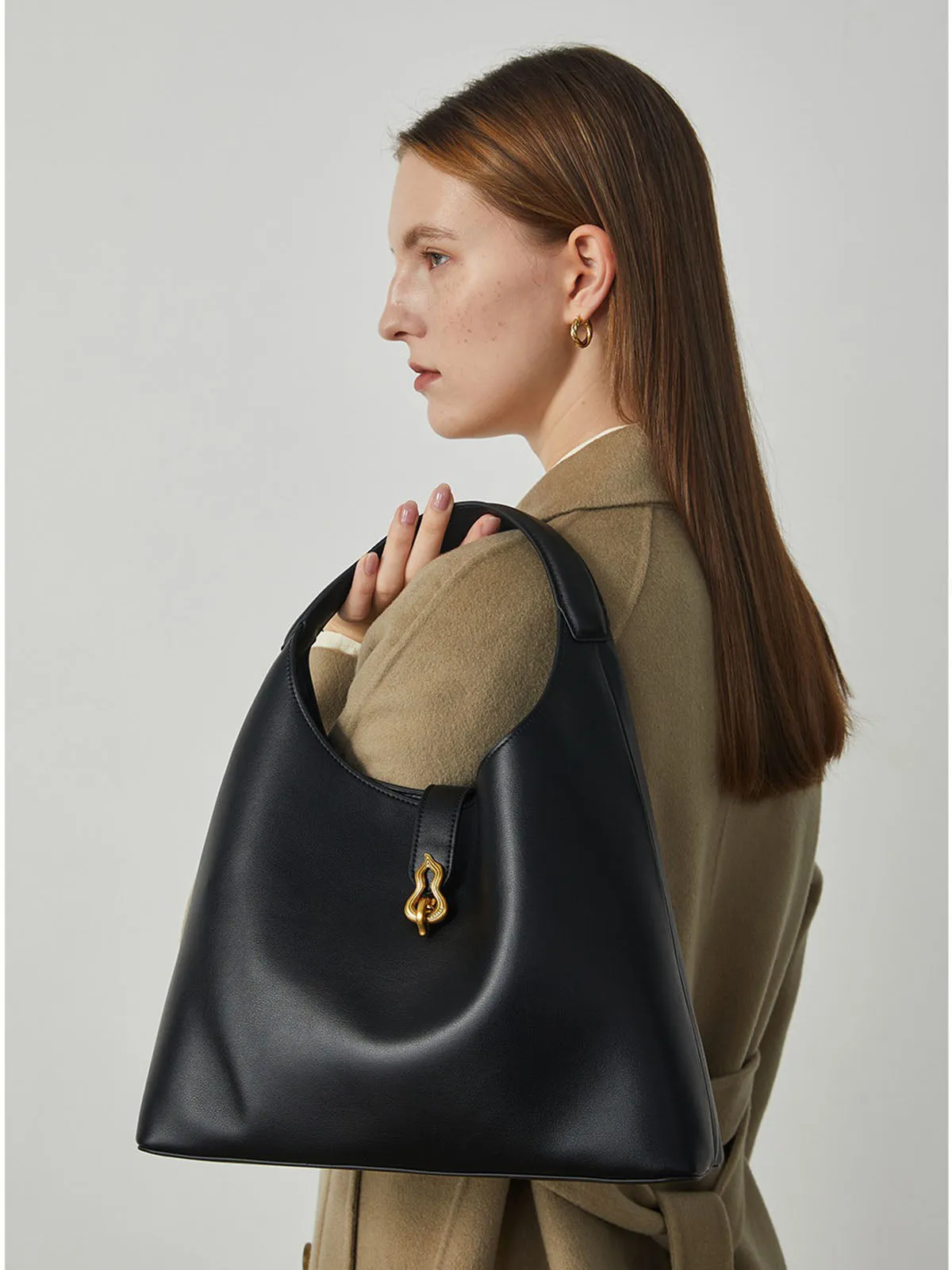 Smting | Large Leather Hobo Bag with our Hulu Lock