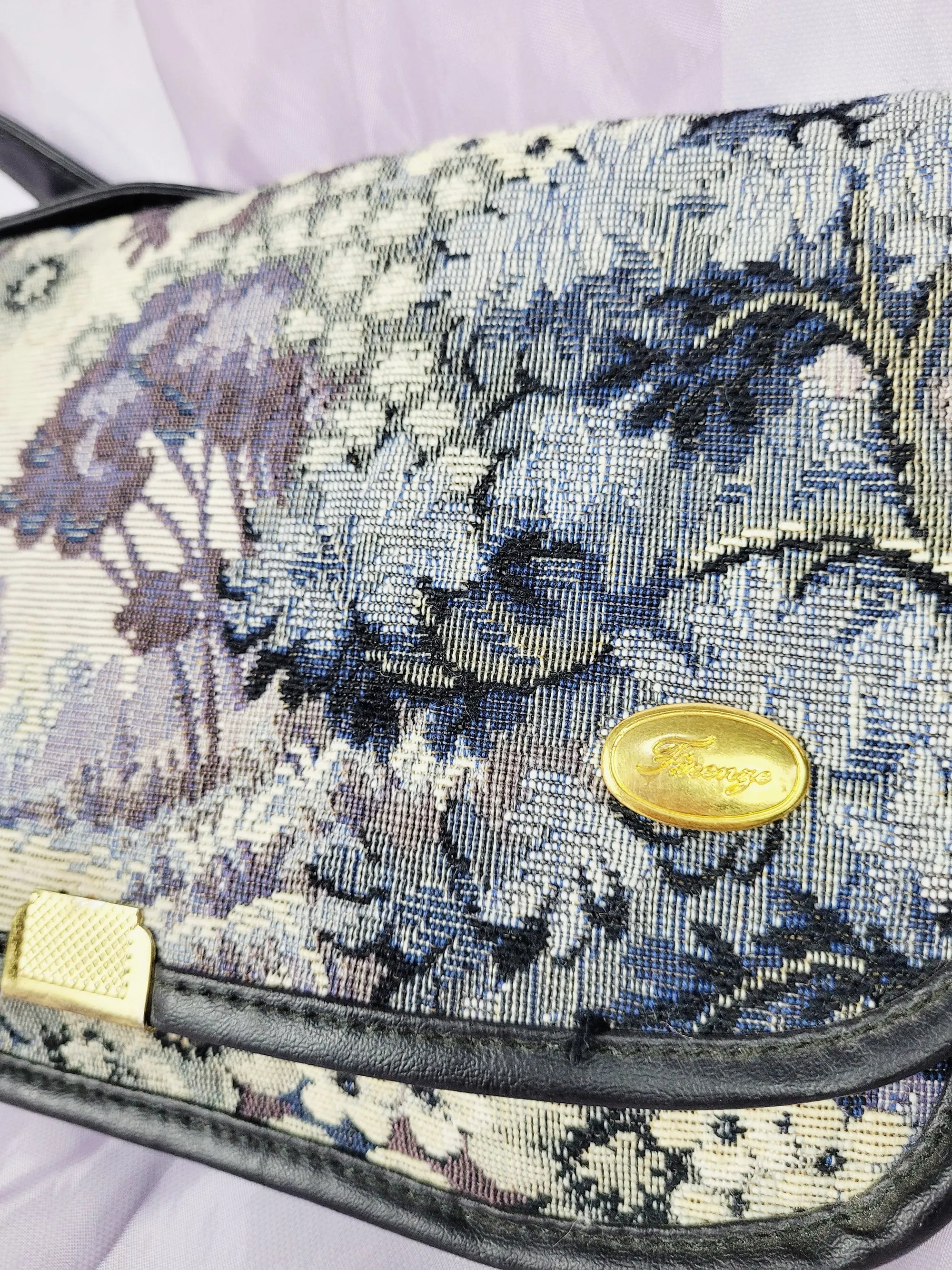 Vintage 80s floral carpet envelope messenger shoulder bag